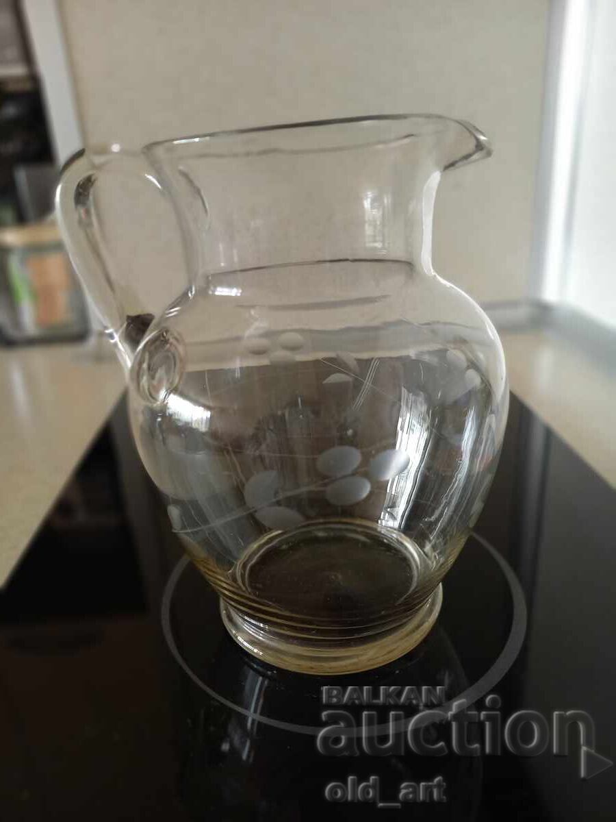 Livrarea Veche carafă de sticlă pentru vin, sticlă gravată Livrarea Veche carafă de sticlă pentru vin, sticlă gravată