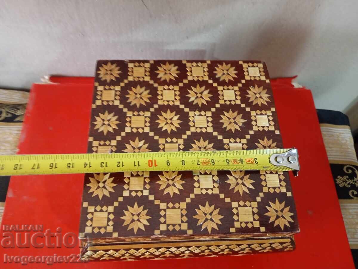 Δημοπρασία Βίντατζ ξύλινο κουτί