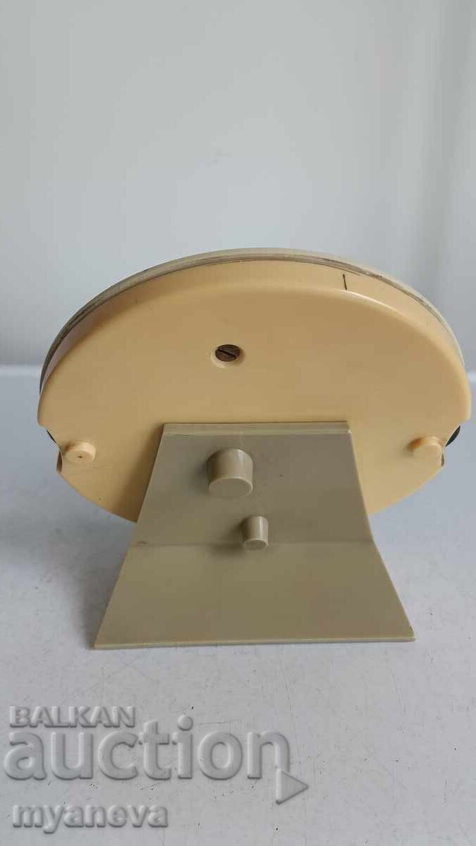 Delivery of Lenin, retro USSR desk calendar, 1970