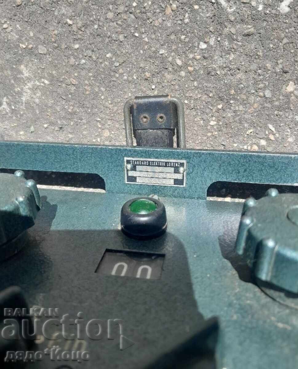 Παλιός Γερμανικός Στρατιωτικός/Αστυνομικός Ραδιοφωνικός Σταθμός FM LORENZ - 6