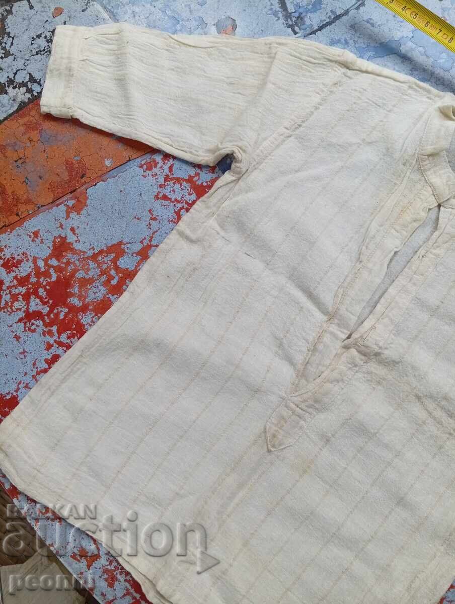 Автентична детска риза за носия с цена € 10.00 | 19.56 лв.