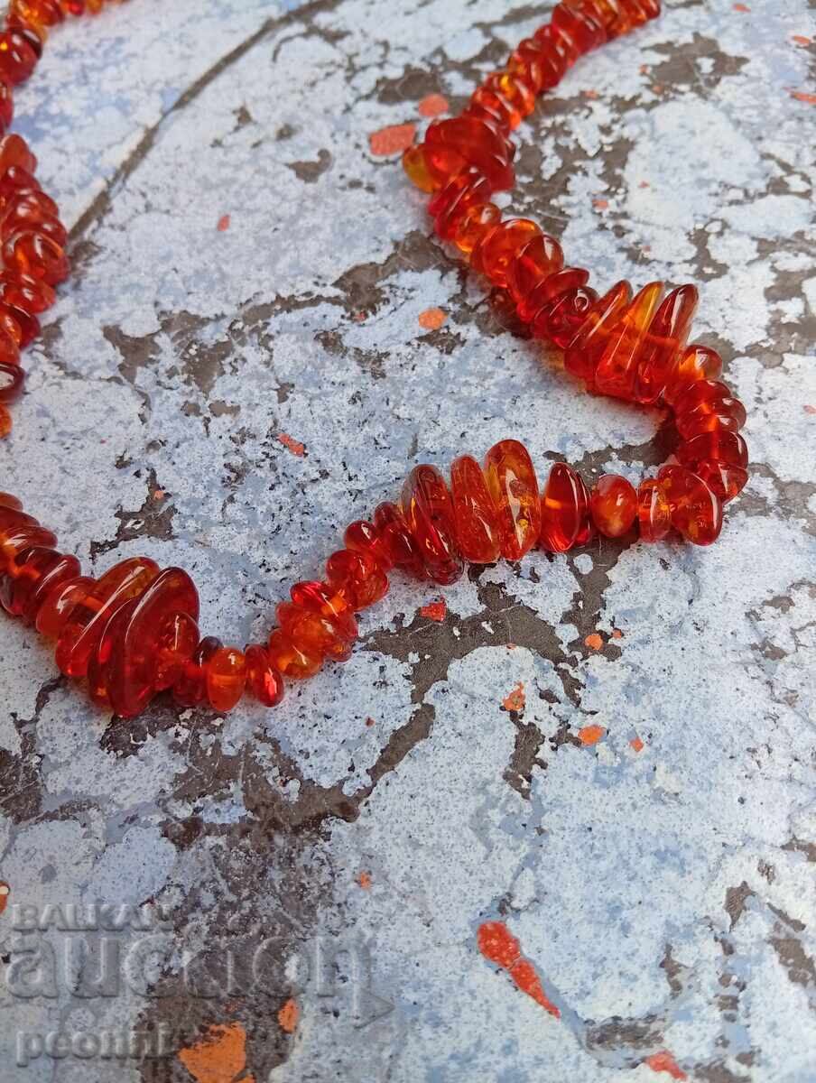 Доставка на Гердан от естествен кехлибар