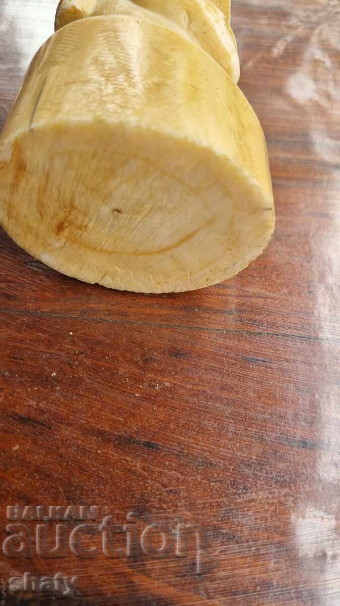 Figurină din fildeș cu preț € 40.00 | 78.23 BGN