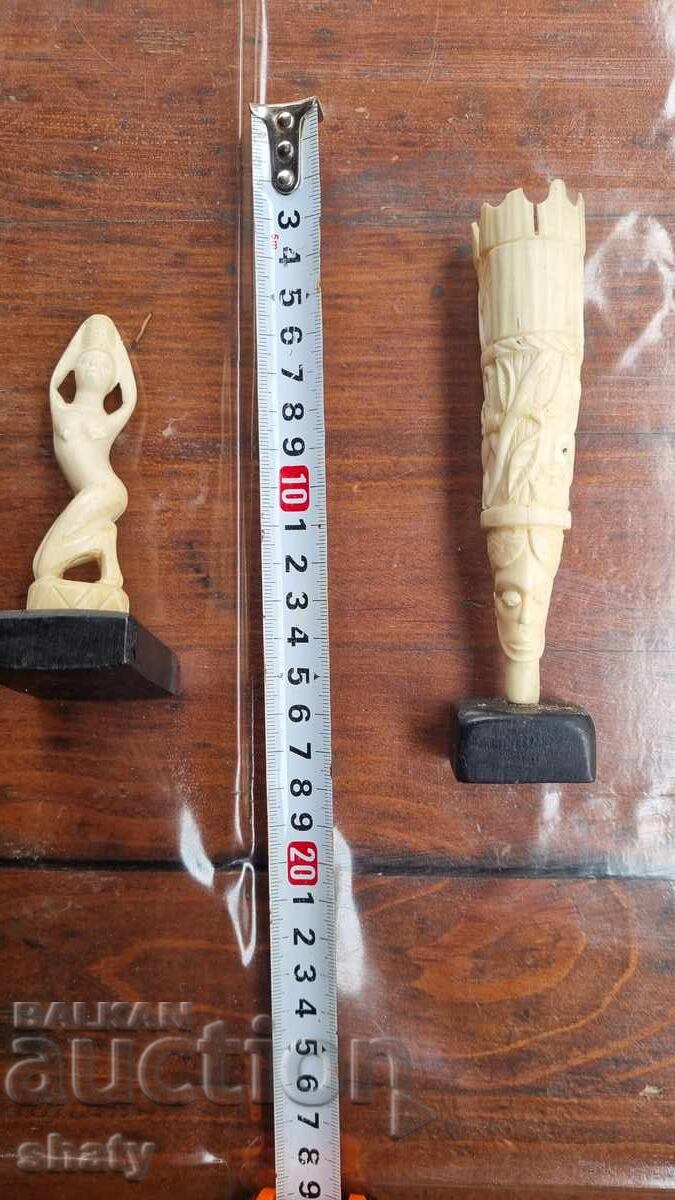 Фигури  от слонова кост.