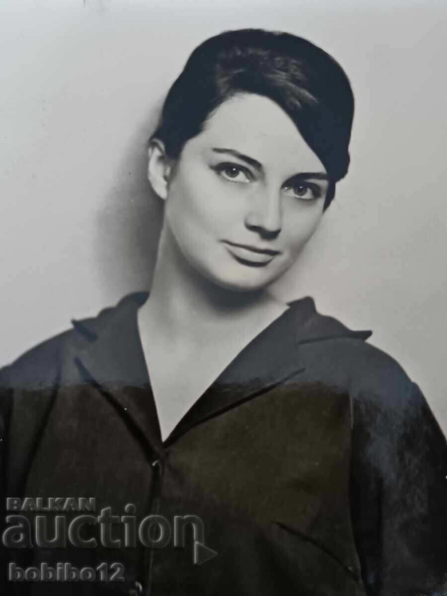 Livrarea carte poștală Nevena Kokanova