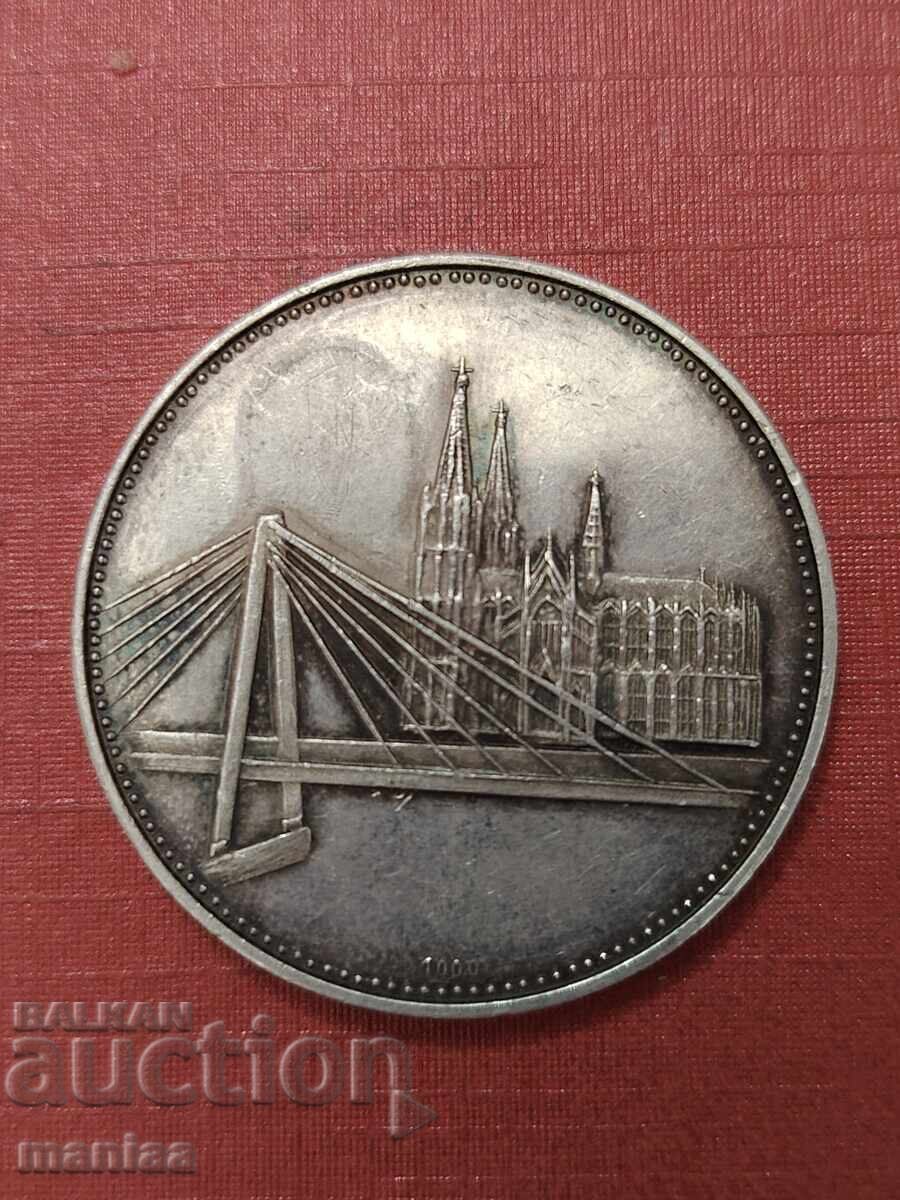 Livrarea Medalia de argint 100 de ani a Colner Bank 1967