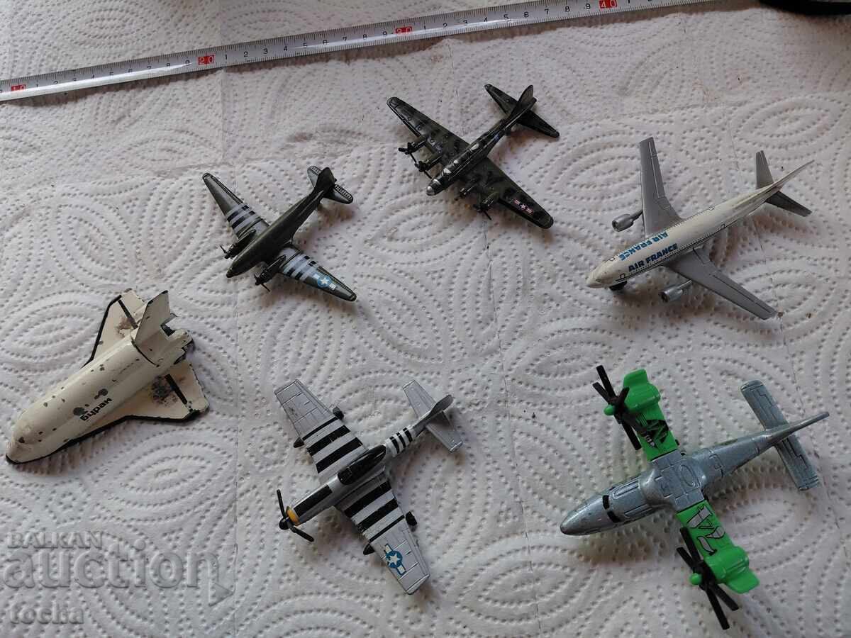 παλιά παιχνίδια, αεροπλάνα, παρτίδα ένα με τιμή € 9.50 | 18.58 BGN