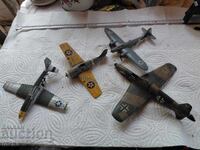 стари играчки , самолети ,  лот две