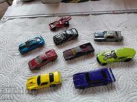 стари играчки , колички ,  лот две