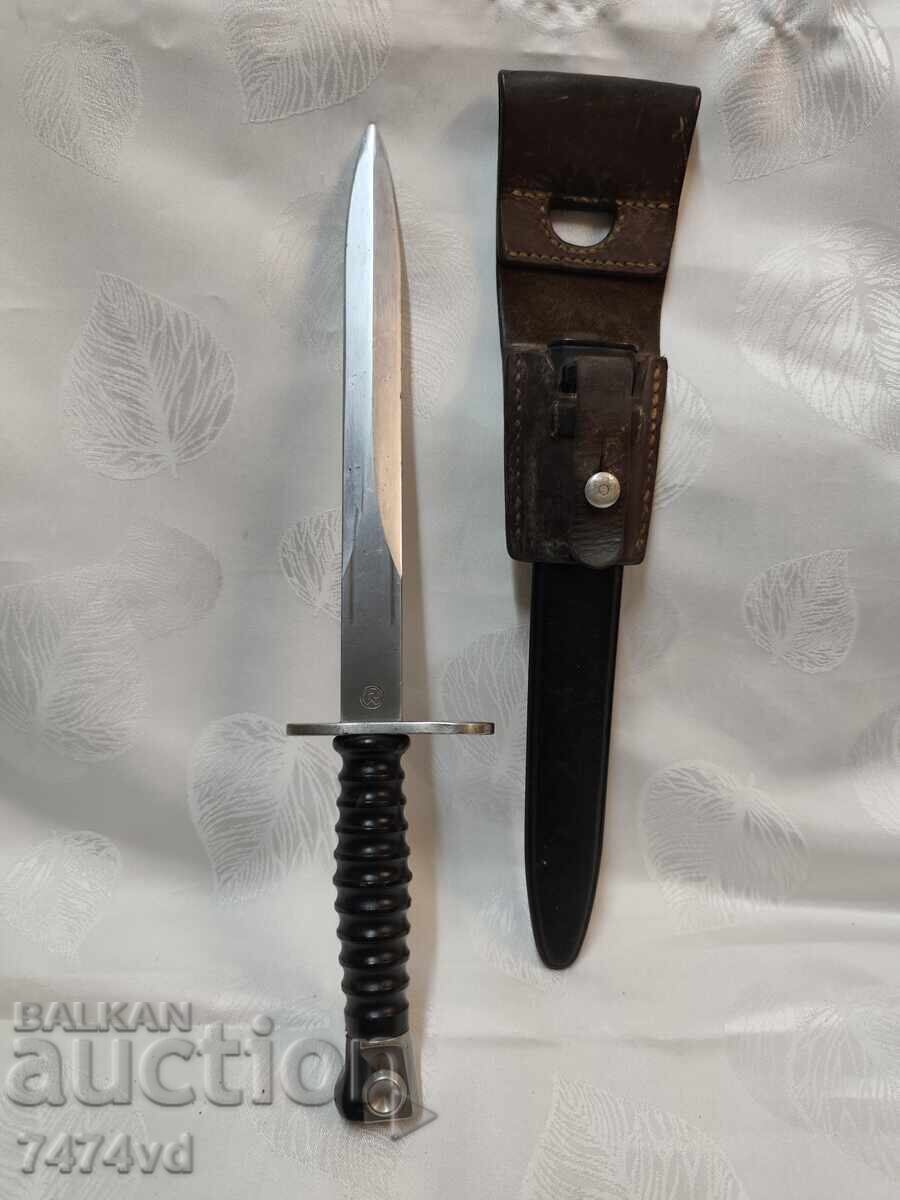 Livrarea Baionetă elvețiană autentică model 1957