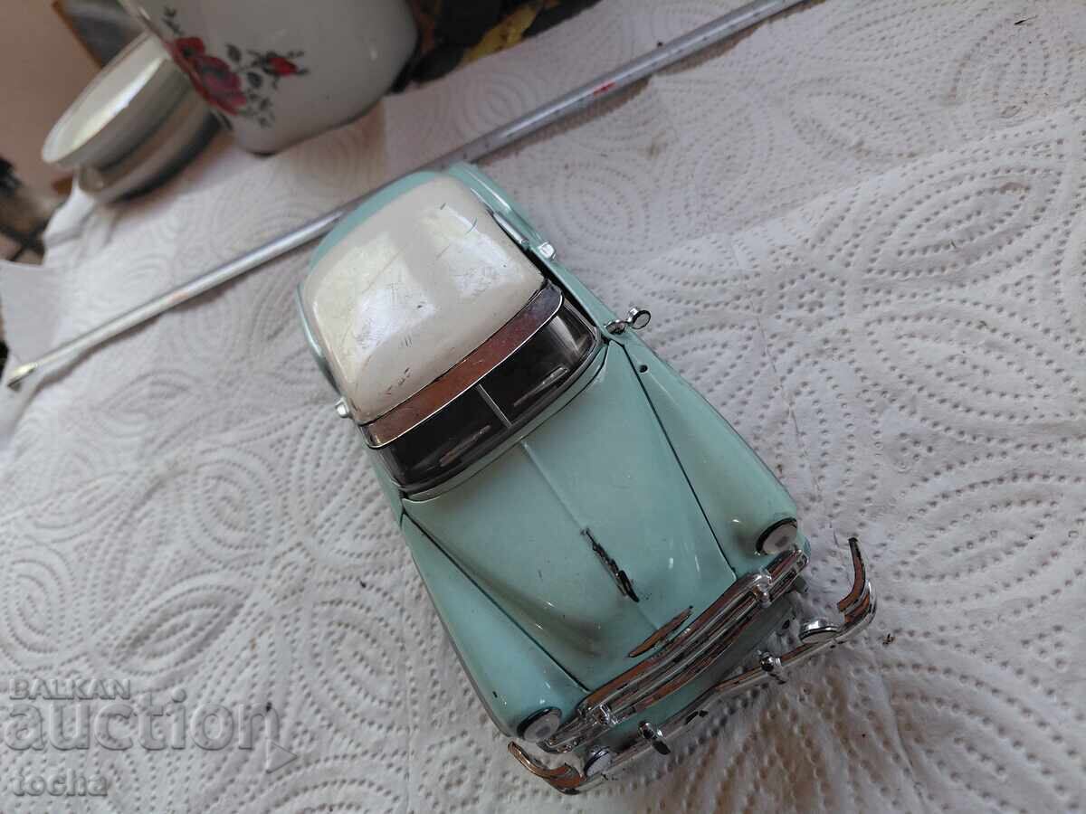 παλιό παιχνίδι, αυτοκινητάκι 1:24 με τιμή € 3.83 | 7.49 BGN