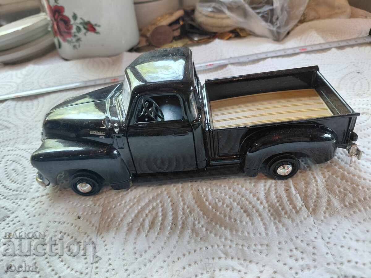 jucărie veche, mașinuță 1:25, pick-up cu preț € 6.00 | 11.74 BGN