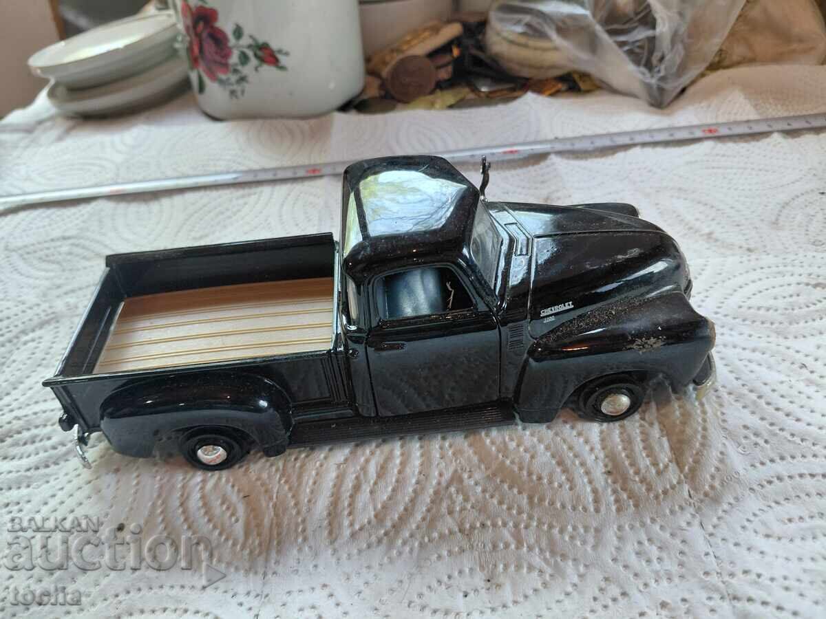 Livrarea jucărie veche, mașinuță 1:25, pick-up