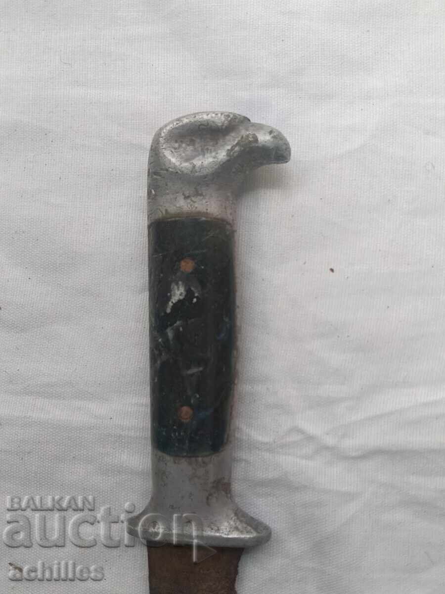 Стар нож с цена € 5.00 | 9.78 лв.