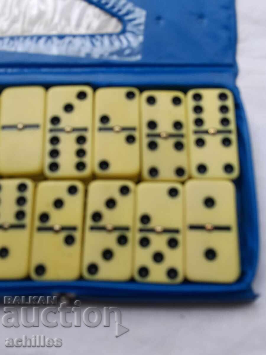 Δημοπρασία Παλιό ντόμινο από βακελίτη