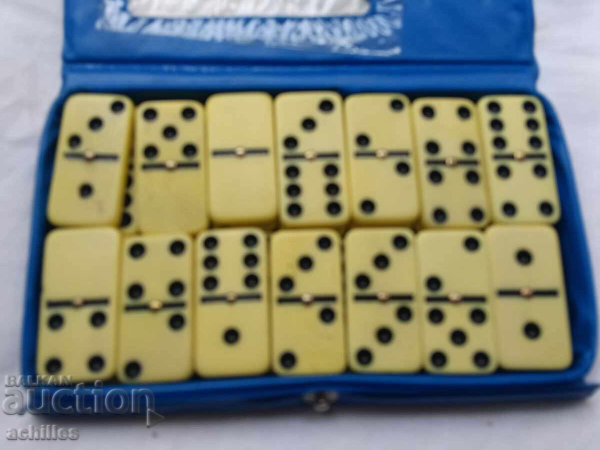 Παλιό ντόμινο από βακελίτη