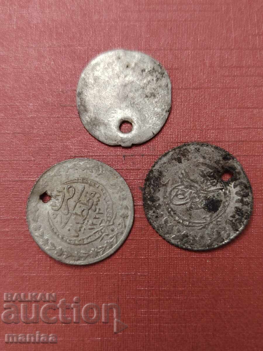 Османски пробити сребърни монети с цена € 15.00 | 29.34 лв.