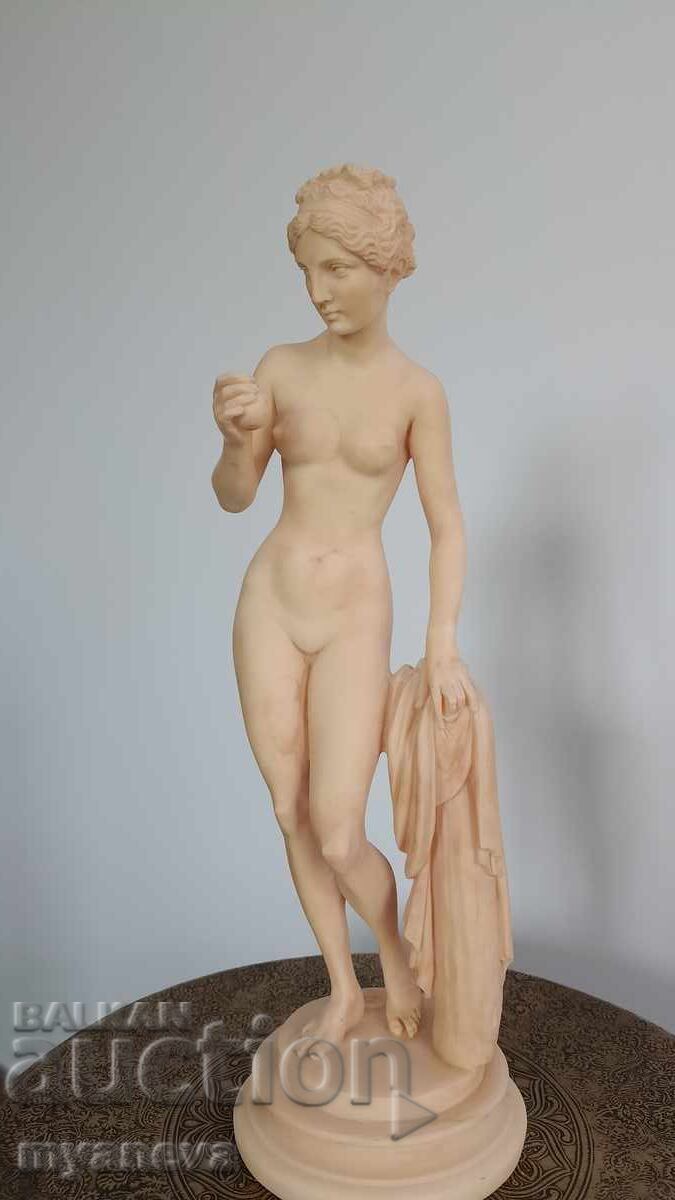 „Afrodita cu măr”, zeița iubirii și a frumuseții - 7