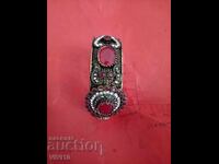 Αρχαίο βραχιόλι με πέτρες