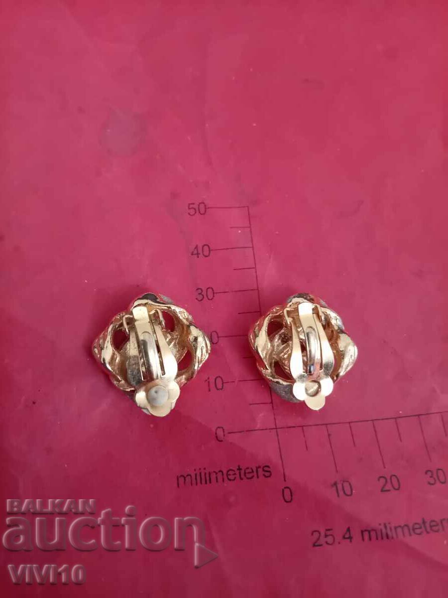 Antique enamel earrings with price € 15.00 | 29.34 BGN Antique enamel earrings with price € 15.00 | 29.34 BGN