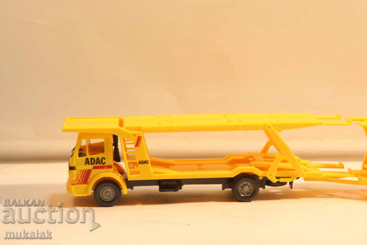 WIKING H0 1/87 MERCEDES ADAC CAMION TRANSPORT AUTO MODEL MINIATURĂ cu preț € 12.00 | 23.47 BGN