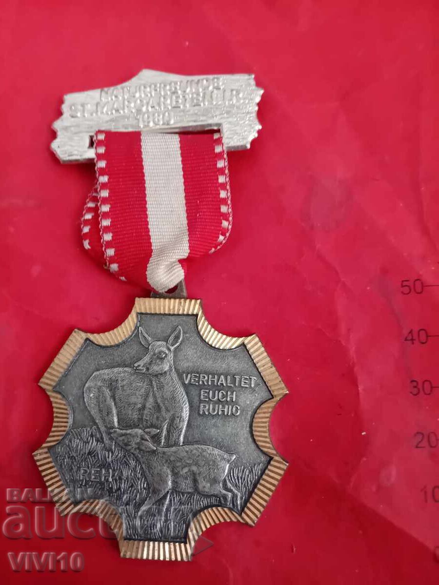Antique tourism medal