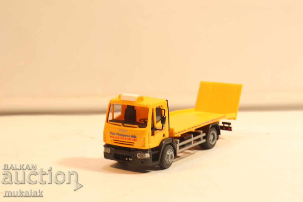 Licitație RIETZE H0 1/87 IVECO AUTOTURISM PLATFORMĂ CAMION MODEL