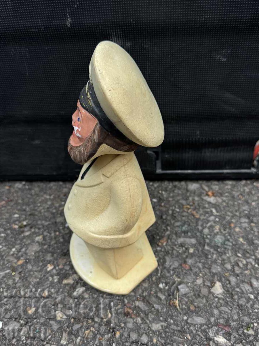 Veche jucărie rusească figurină păpușă marinar căpitan cu preț € 8.35 | 16.33 BGN