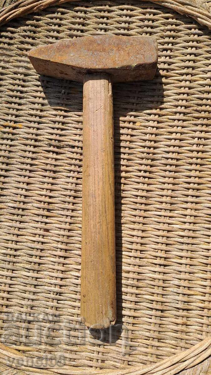 Demolition hammer with price € 3.50 | 6.85 BGN