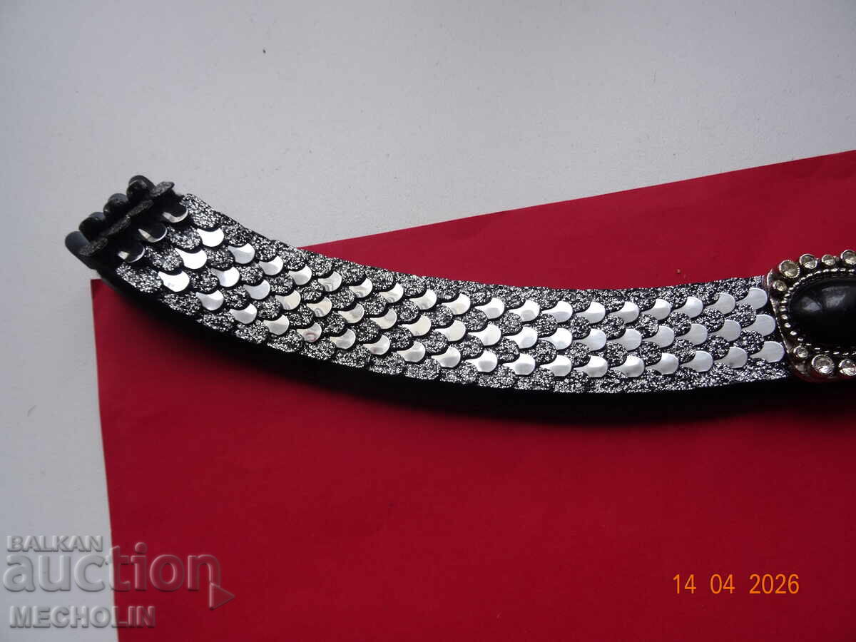 Licitație CUREA VECHE DE DAMĂ