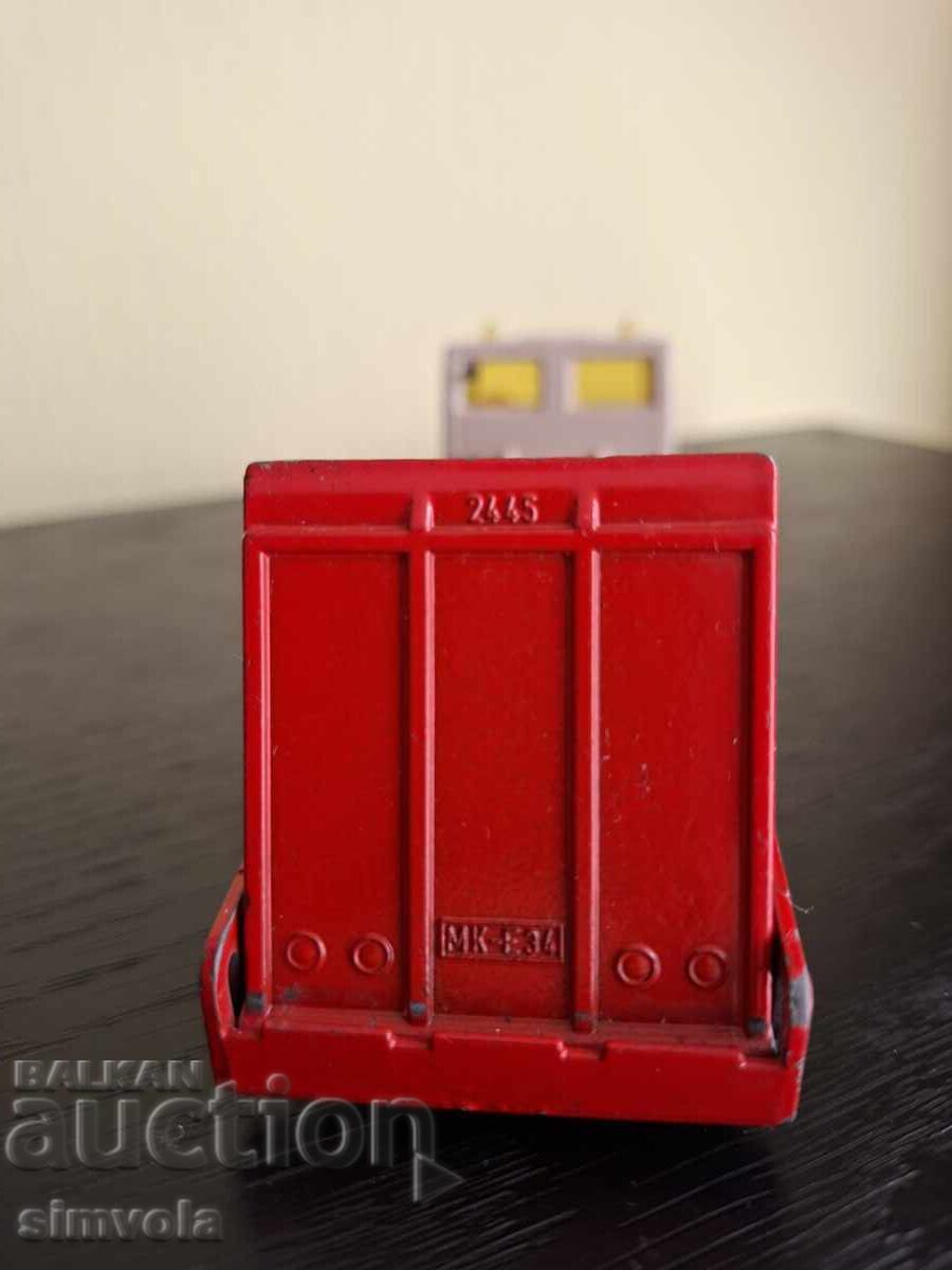 Ford Cargo truck - 5