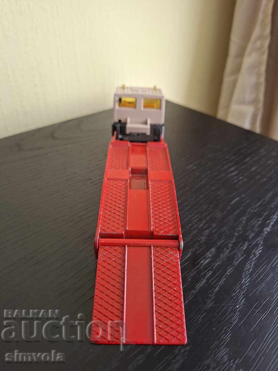 Ford Cargo truck - 6