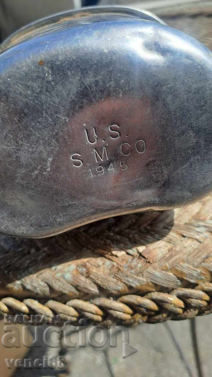 Auction  American canteen-WW2