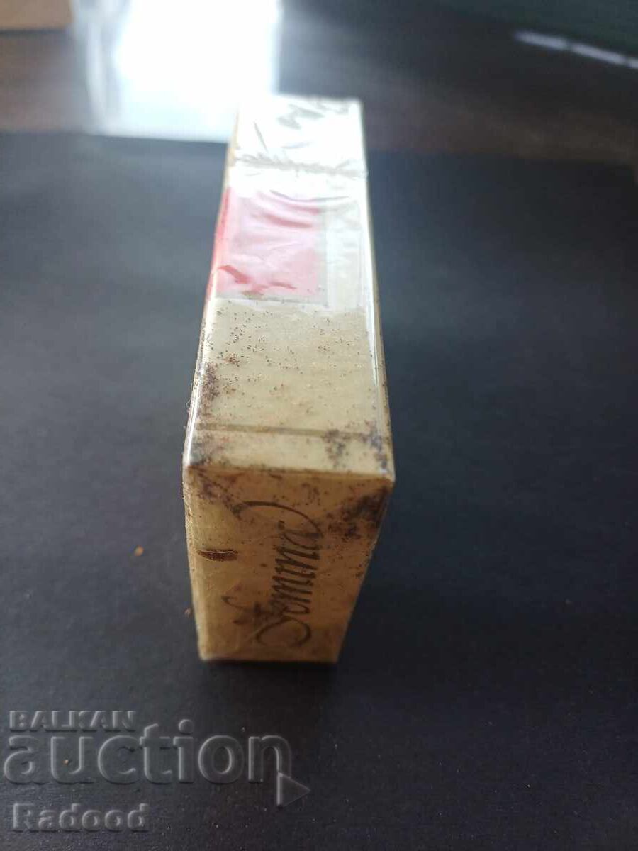 Παράδοση Femina χωρίς τιμή