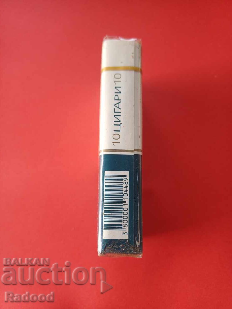 Доставка на СТЮРДЕСА малка