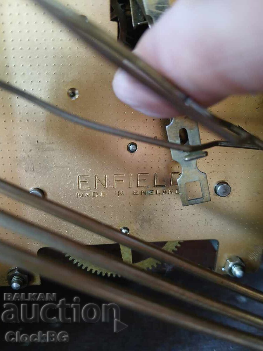 Auction  Mantel / fireplace clock (Art Deco influence)