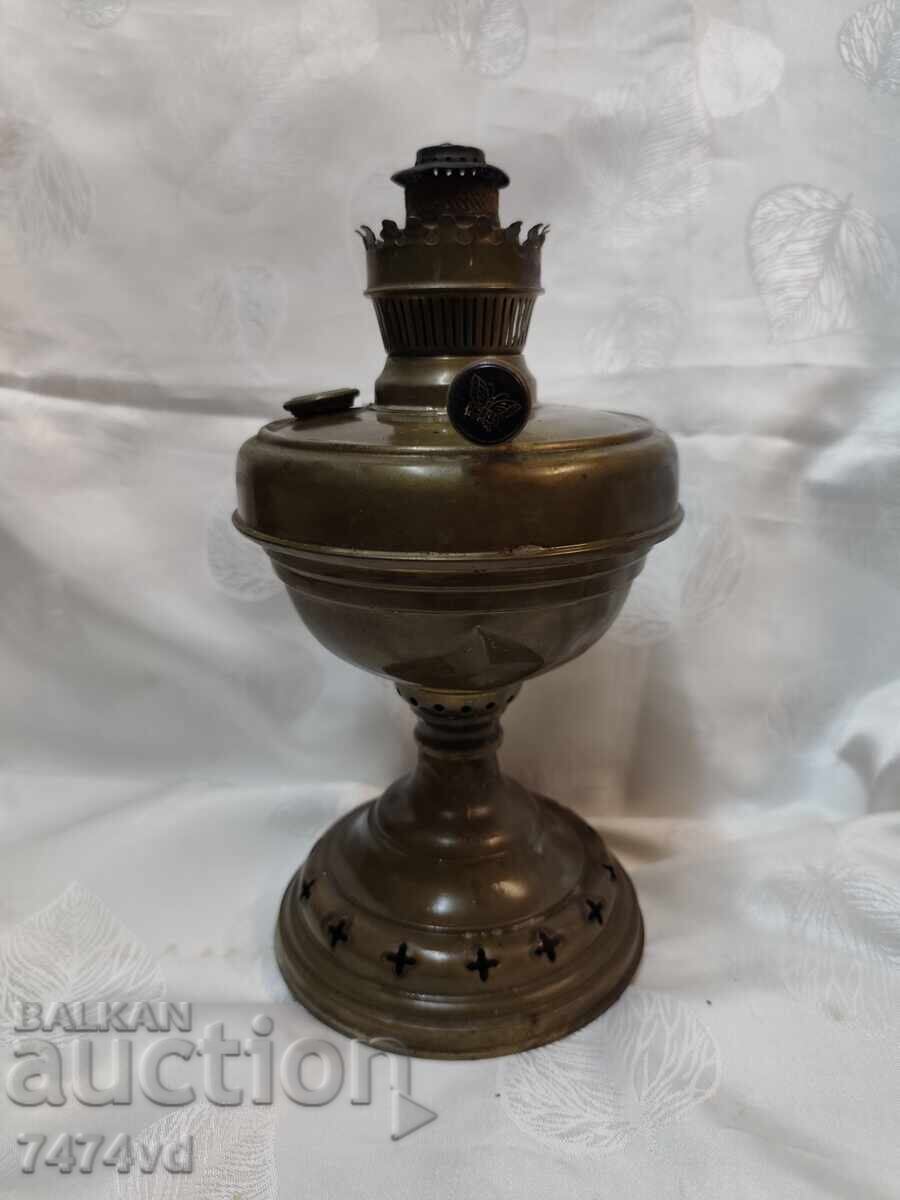 Αντίκα ορειχάλκινη λάμπα κηροζίνης – Σήμανση "Πεταλούδα"