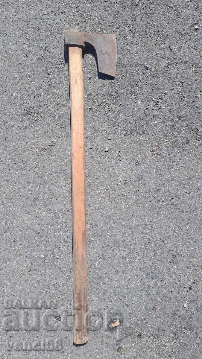 Bulgarian axe