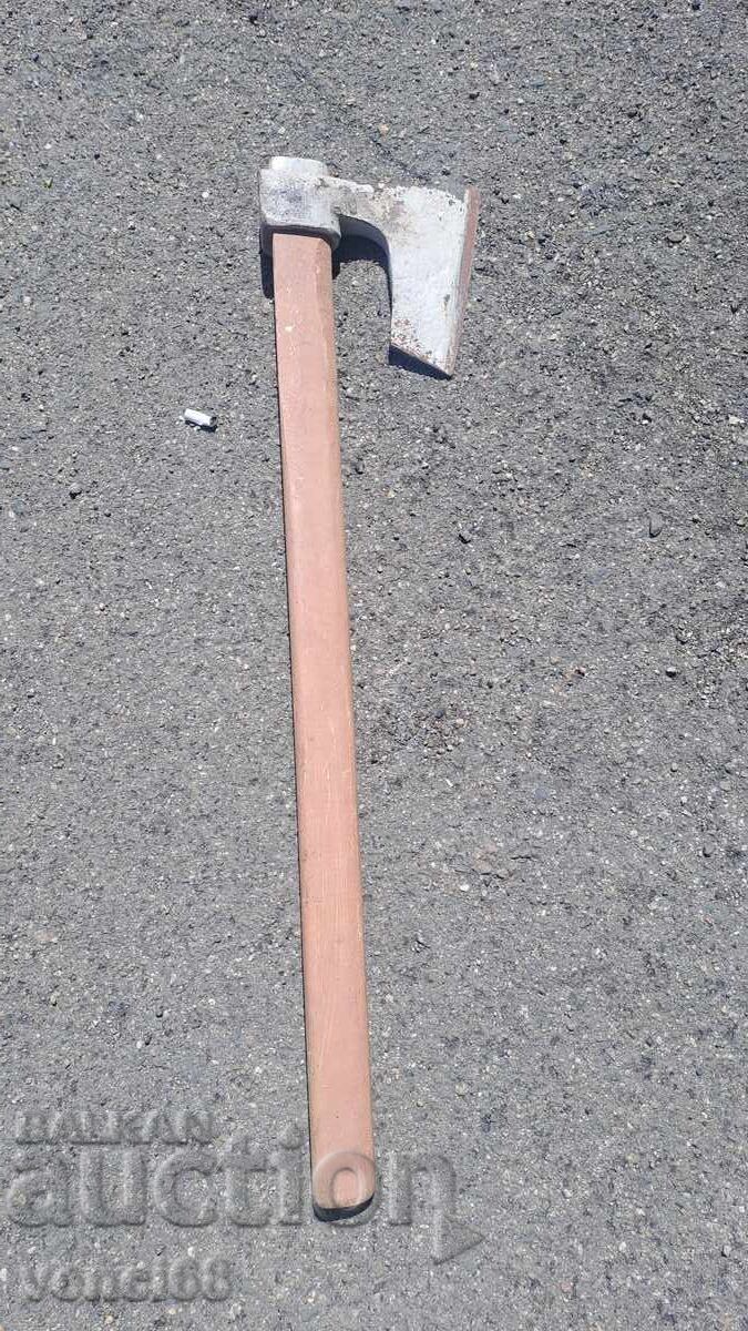 Topor bulgăresc cu preț € 35.00 | 68.45 BGN