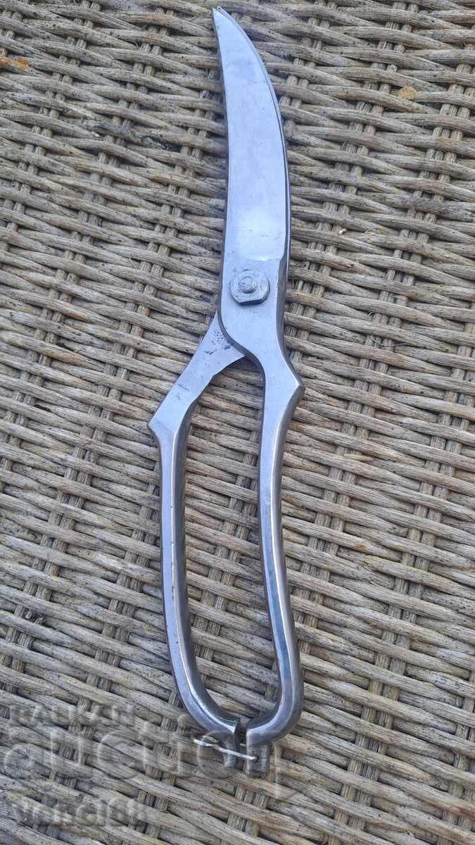 Ψαλίδι κοτόπουλου με τιμή € 15.00 | 29.34 BGN