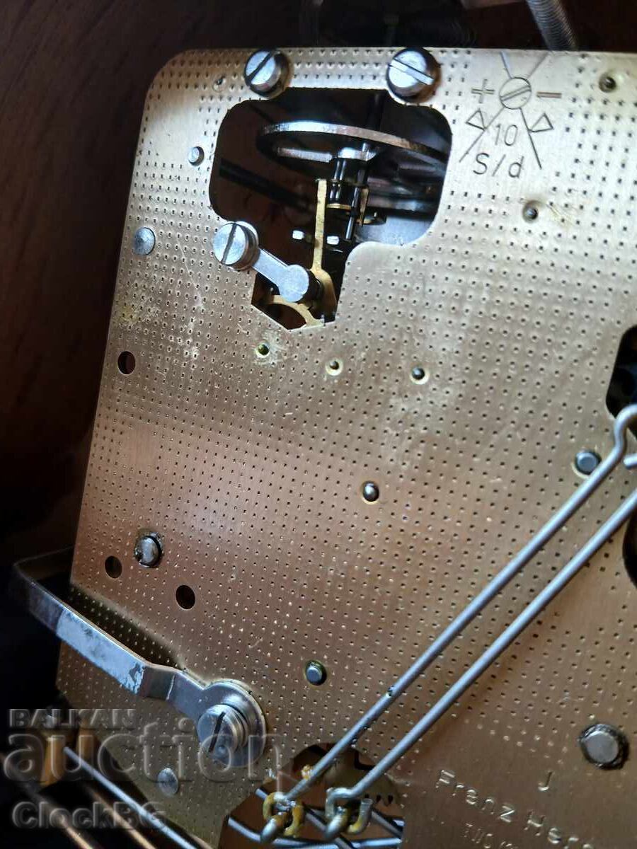 Livrarea Ceas de șemineu german marca Franz Hermle