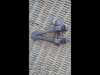 Menghină manuală mică