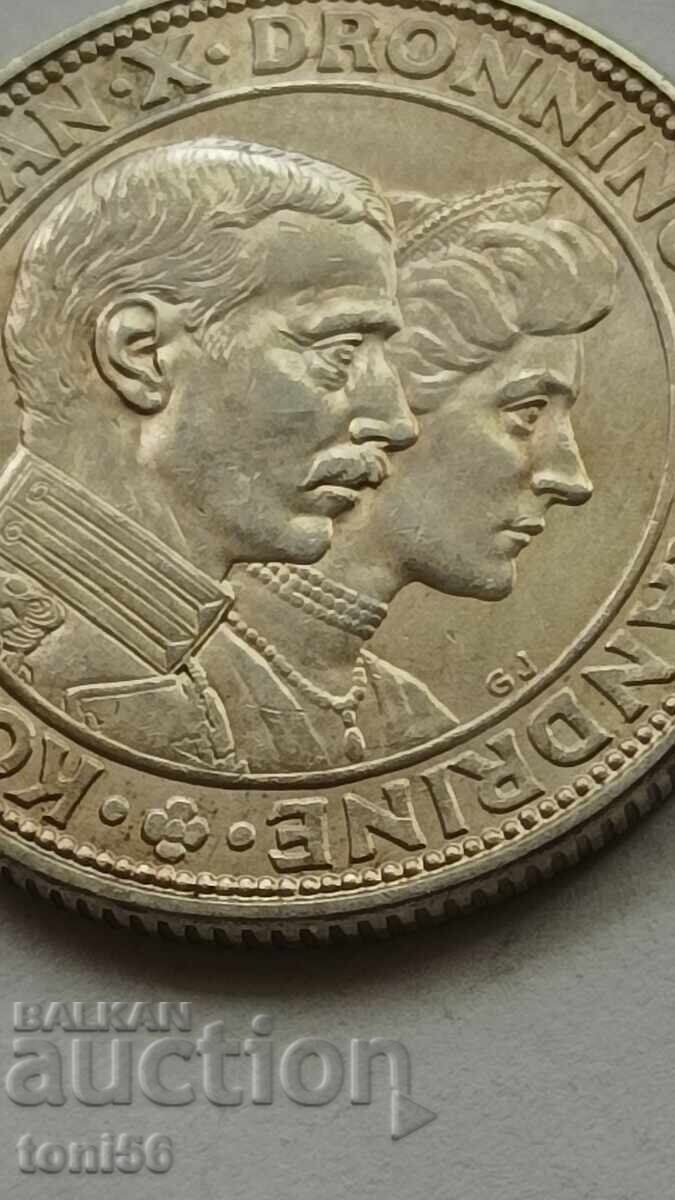 Auction  Denmark 2 kroner 1923 UNC