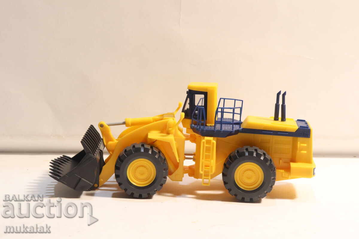 KIBRI  H0 1/87  ФАДРОМА БУЛДОЗЕР ТОВАРАЧ  КАМИОН МОДЕЛ