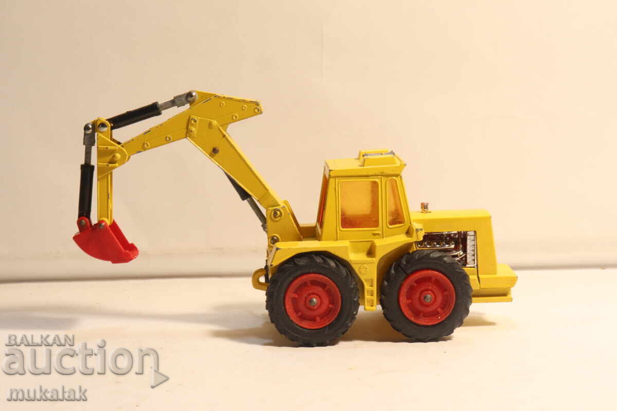 Доставка на MATCHBOX  KING  SIZE   БАГЕР БУЛДОЗЕР  КОЛИЧКА  МОДЕЛ