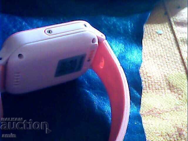 Delivery of 2 pieces of ladies' smart (watches/devices)