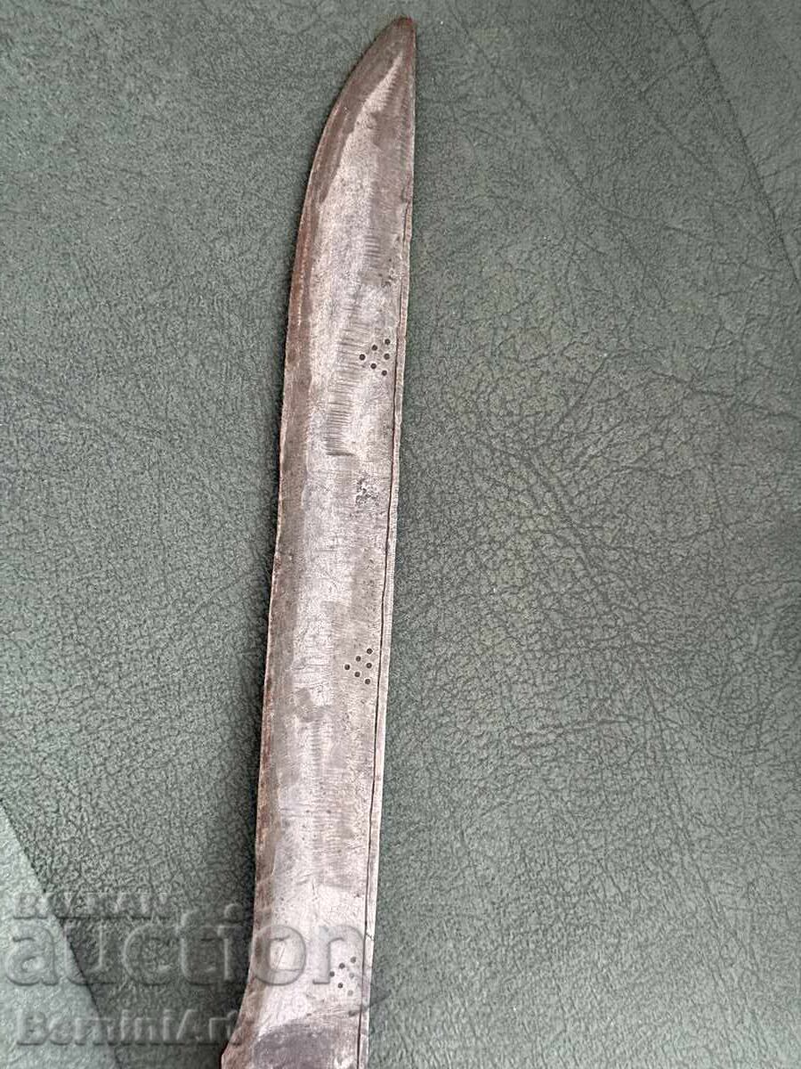 Livrarea Un cuțit vechi