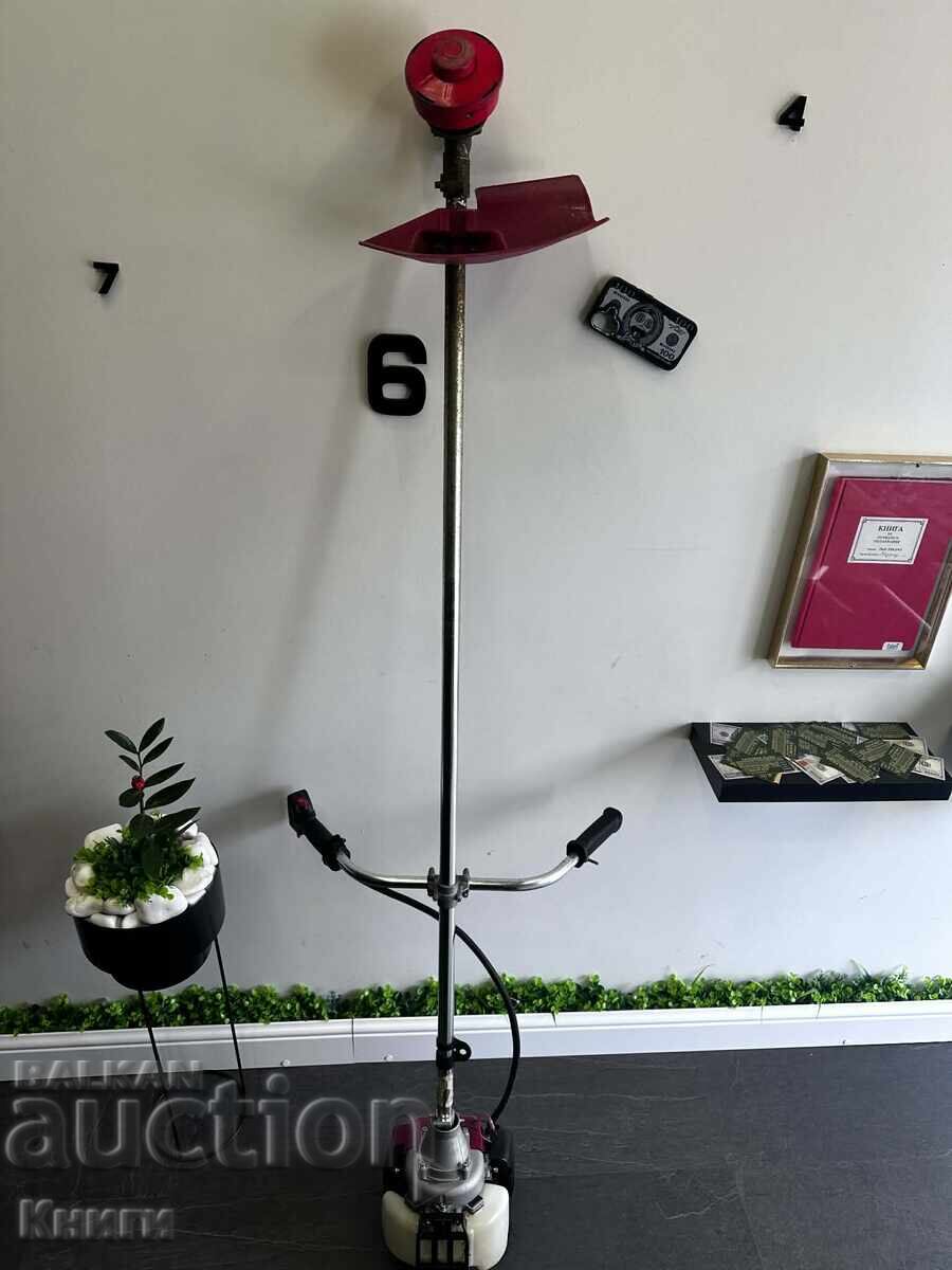 Trimmer pentru tuns iarba