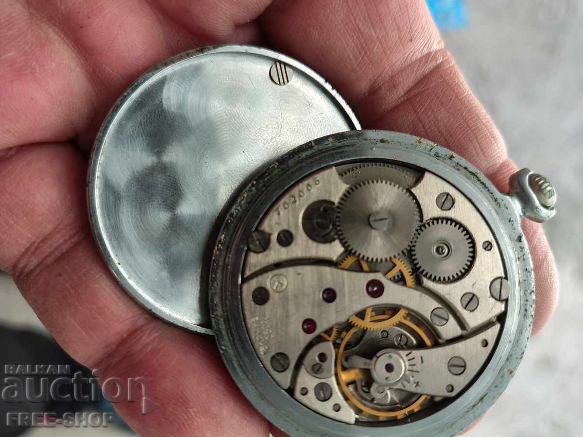 Auction  Molnija pocket watch - Working