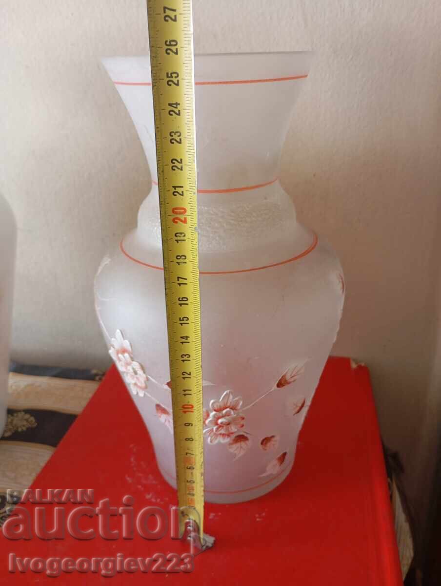 Licitație vază de sticlă în stil artistic